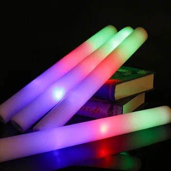 15Pcs LED Žiara Palice, Hromadné Farebné RGB Svietiť Pena Stick Fandiť Trubice Tmavé Svetlo na Vianoce, Narodeniny, Svadobné Party Dodávky
